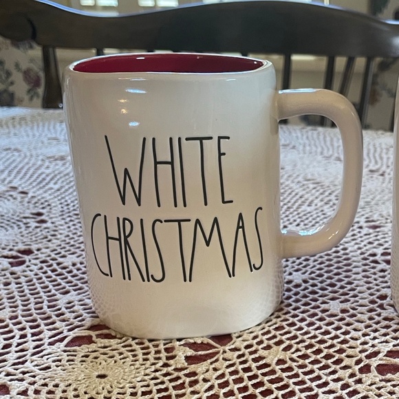 Rae Dunn set of 2 Christmas mugs - Picture 4 of 5